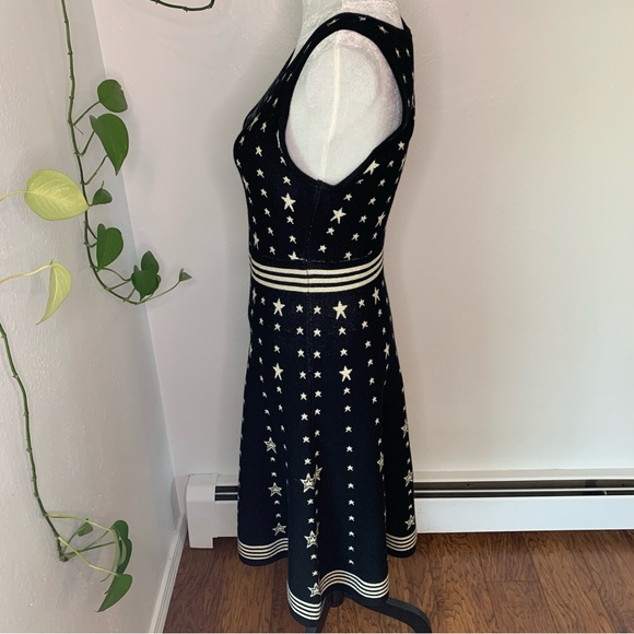 Torrid Black and White Metallic Star Print Dress Size 00 (which is a 10) - Picture 5 of 14